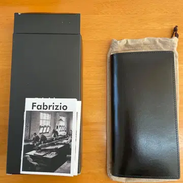 Fabrizio 블랙 가죽 장지갑