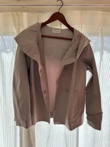 PLST 마운틴 후드티