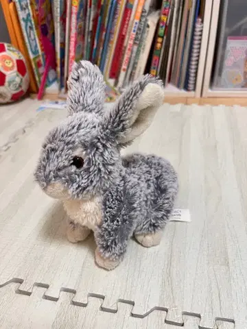그레이 토끼 봉제 인형