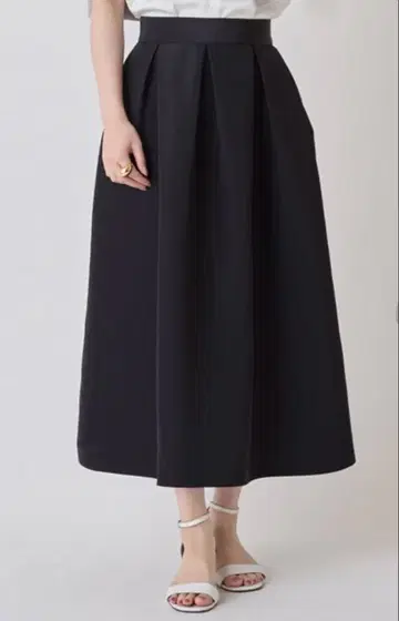 LIVETART 플레어 스커트