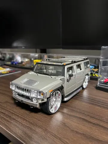 Hummer H2 미니카 1/18