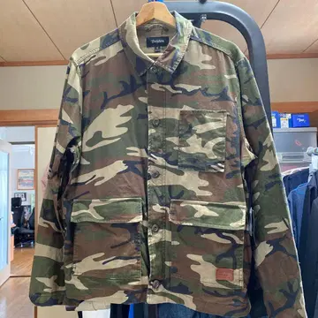 BRIXTON 카모 패턴 밀리터리 자켓