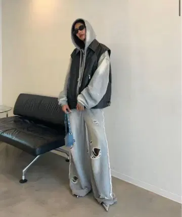 메종 스페셜 데미지 스웨트 팬츠 38