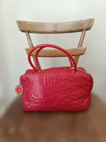 Ungaro 빨간색 퀼팅 핸드백