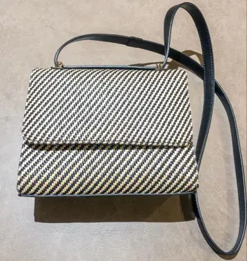 UWC PP COMBI 플랩 숄더백