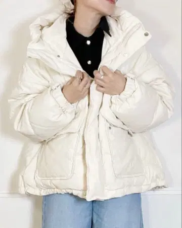 [ 완판템 미사용 ] cocodeal 볼륨 코듀로이 다운