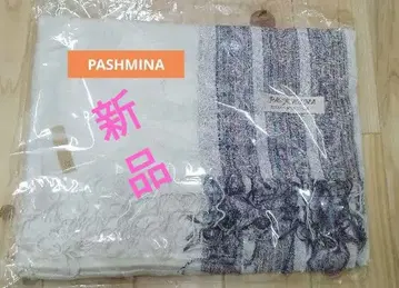 스톨/숄 화이트와 멀티 컬러