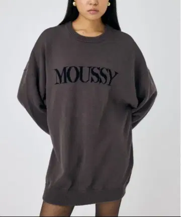 MOUSSY 로고 오버 사이즈 스웨터 그레이