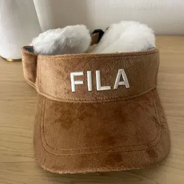 택 포함 새상품 [ FILA ] 플리스 바이저 브라운