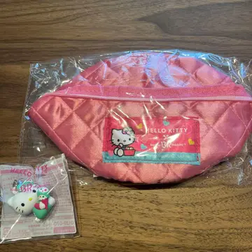 서티원 헬로키티 파우치 마스코트