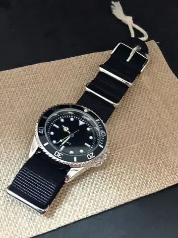 [ 손목시계 ] 서브마리나 노로고 왕관 버클만 커스텀 변경 완료 밀리터리