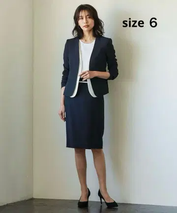 새상품 BEIGE, 베이지 스테디셀러 CINDY 스커트 수트 6 네이비