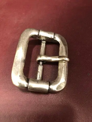 레어 입고 미정 무광택 실버 버클 40mm 폭 중후 가죽 가죽 벨트