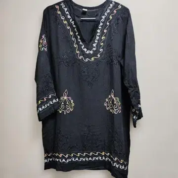 컬러풀 자수 긴팔 튜닉