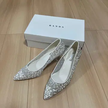 RANDA 실버 글리터 하이힐