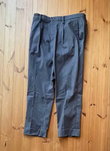 독 러셀 원턱 그레이 슬랙스 사이즈 L