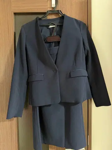 [스커트만 미사용 새상품] INDEX 노카라 비즈니스 정장 세트