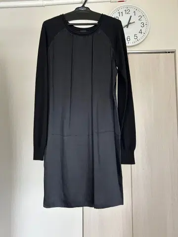 KNOTT GALERIE VIE 블랙 긴팔 튜닉