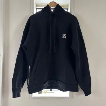 Richardson 후드 부착 블랙 후드티 M 사이즈