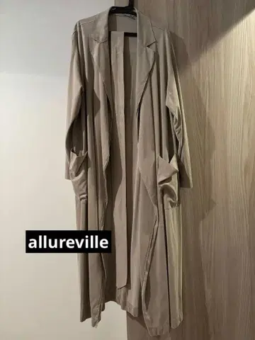 [] 베이지 스웨이드풍 코트