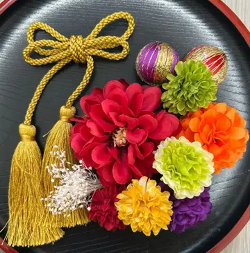 성인식 일본 의류 후리소데 시치고산 머리 장식