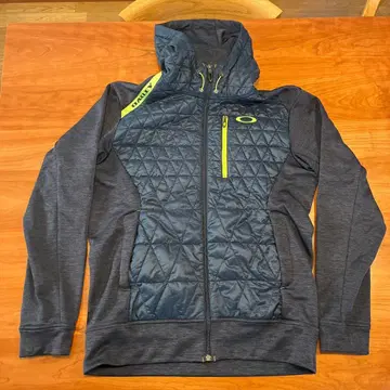 Oakley 네이비 퀼팅 자켓