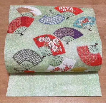 나고야 오비 부채 패턴 연한 녹색