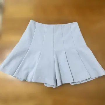 트란테안 손 드 모드 라이트 그레이 플레어 큐롯