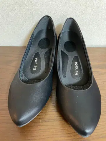 Re:getA 블랙 스틸레토 펌프스 23cm