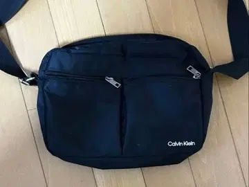 Calvin Klein 블랙 숄더백