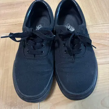 Vans 블랙 스니커즈 US5
