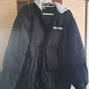 RODEO CROWNS 블랙 다운 자켓