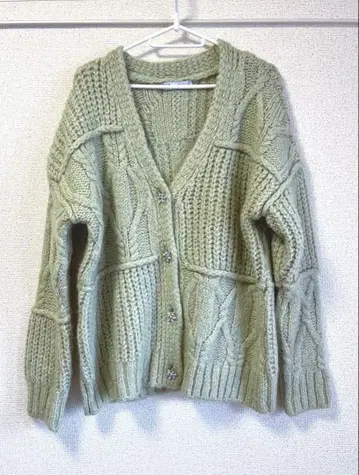 ZARA 올리브 그린 니트 가디건