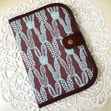 미나 페르호넨 멀티 케이스 pomppia 핸드메이드