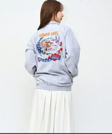 미사용 새상품 백 Hawk 자수 벨로아 스탠드 집업