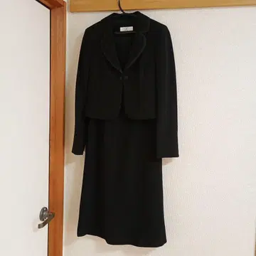 블랙 포멀 수트 자켓과 원피스 세트 9호