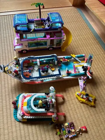 LEGO 프렌즈 배, 버스