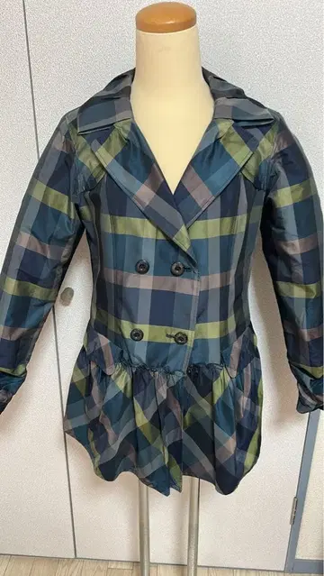 체크 무늬 더블 브레스트 자켓