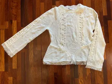 새상품급 ZARA 울 혼방 아이보리 레이스 니트 M 사이즈