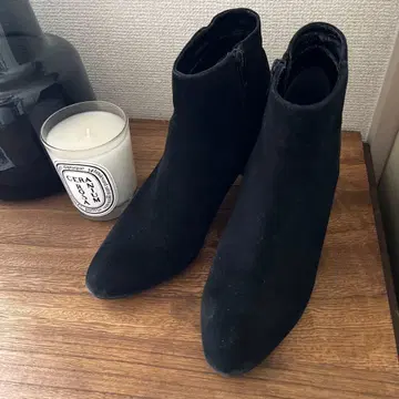 블랙 스웨이드 숏부츠