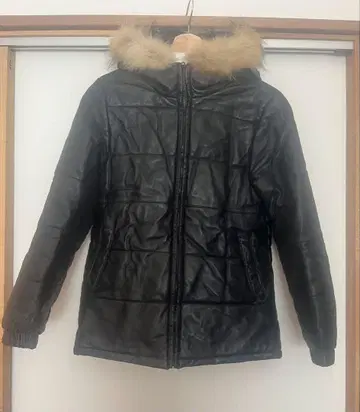 BEAMS 가죽 퍼 다운 코트 블랙 천연 가죽