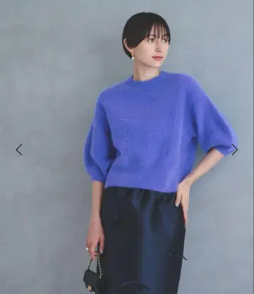 미사용 새상품 폭스 캐시미어 퍼프 하프 슬리브 니트