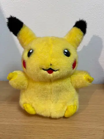 정크 1999 피카츄 봉제 인형 초기