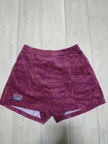 타미힐피거 큐롯 팬츠 (보르도)