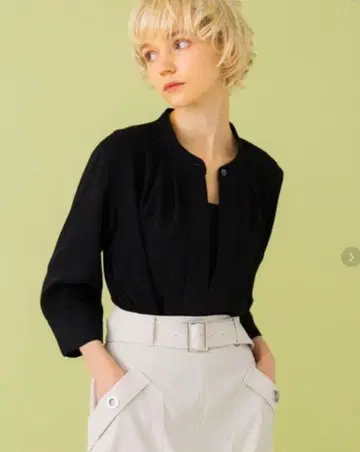 유나이티드 도쿄 2WAY 프론트 스키퍼 블라우스