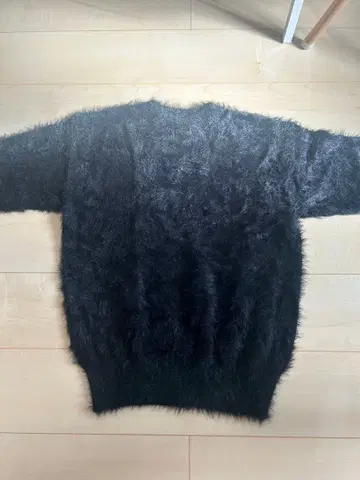 퍼 니트 스웨터 블랙