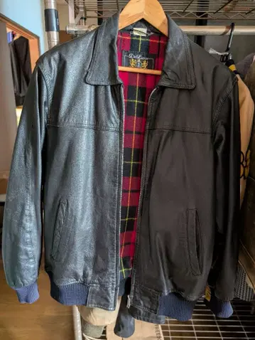 DeLuxe 블랙 가죽 자켓 L