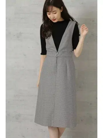 [세탁 가능] 체크&체크 무늬 점프 스커트 검정 계열 S 사이즈