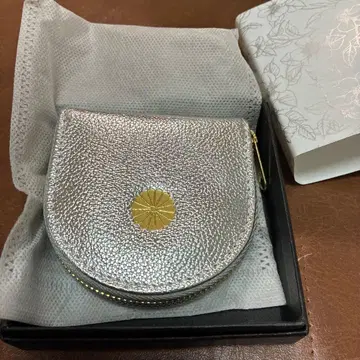 미사용 새상품 황궁 코인 케이스 소가죽 실버 국화