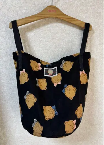 인기 핑크하우스 곰 버킷백 블랙 카네코 이사오